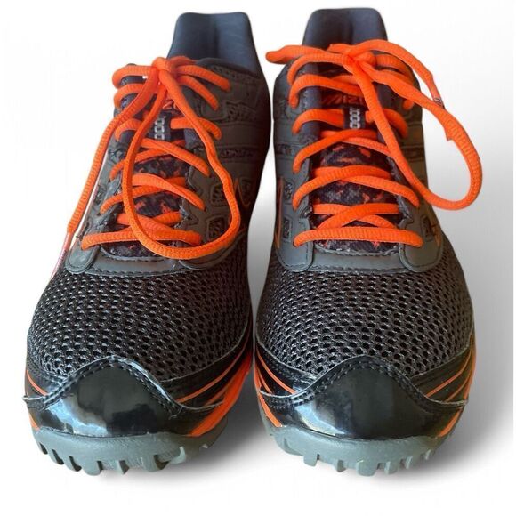 Mizuno 8.5 Wave Kaze 6 Track & Field Spikes Athletics Unworn Excellent Condition - Picture 1 of 8